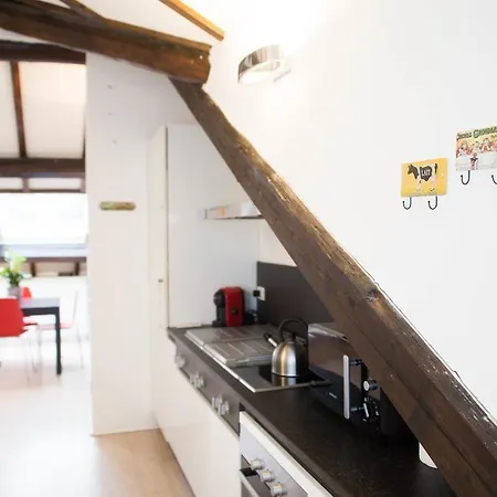 Urban Travellers Appartement *